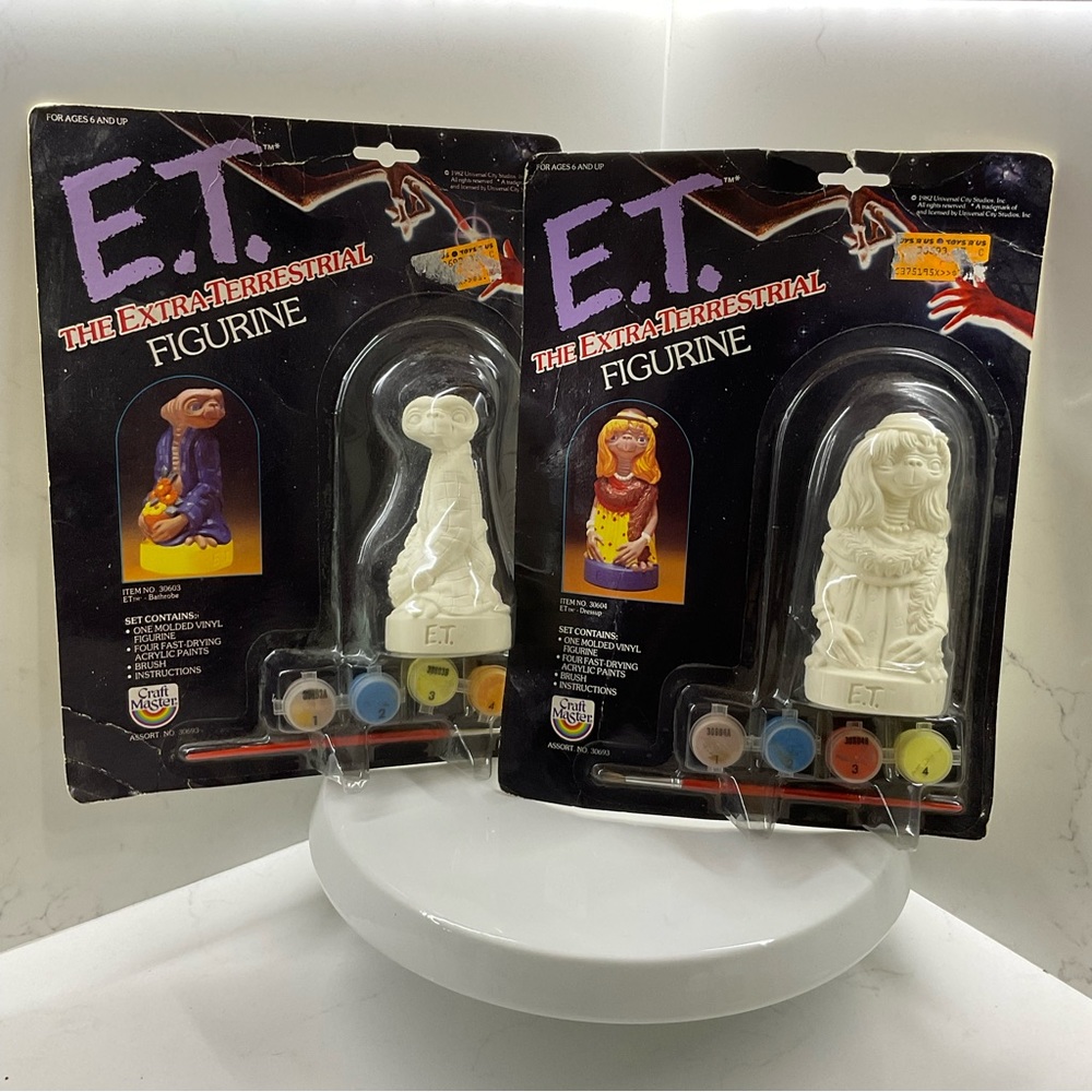 ET Extra Terrestrial Figurine Craft Master Bathrobe/Dress up Paint 1982 lot of 2